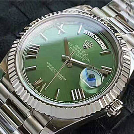 ROLEXロレックス デイデイト３２５５ムーブメント搭載！(自動巻き)