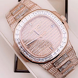 パテックフィリップ（PATEK PHILIPPE）ノーチラス 5711/1A-001 5719/10G-010